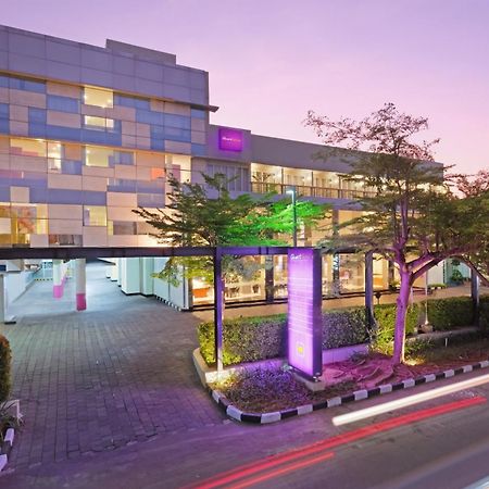 Quest Hotel Simpang Lima - Semarang By Aston Exterior foto