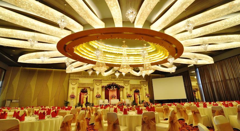 Quest Hotel Simpang Lima - Semarang By Aston Exterior foto