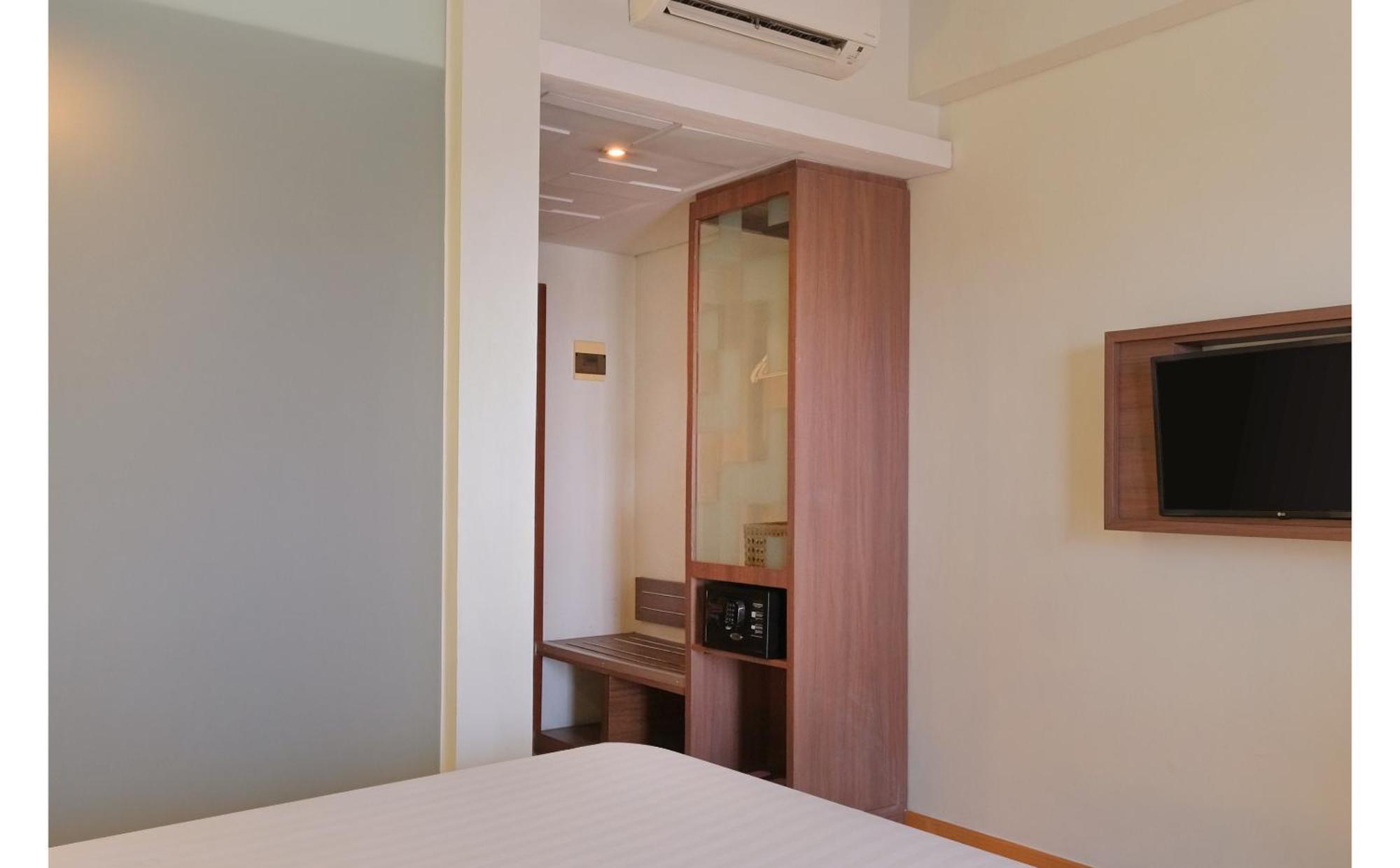 Quest Hotel Simpang Lima - Semarang By Aston Exterior foto