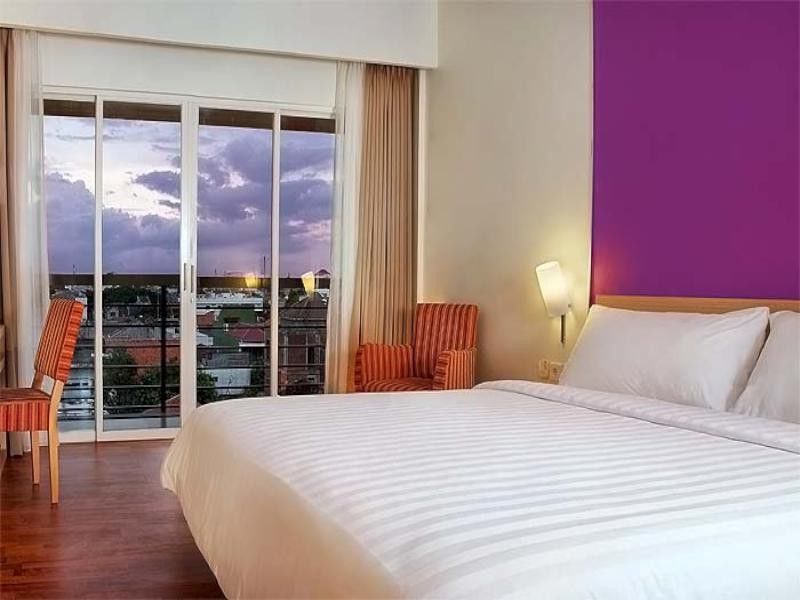Quest Hotel Simpang Lima - Semarang By Aston Habitación foto