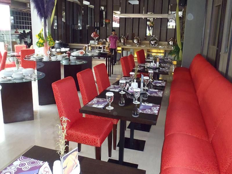 Quest Hotel Simpang Lima - Semarang By Aston Exterior foto